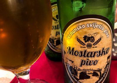 Mostarsko Pivo - leckeres lokales Bier