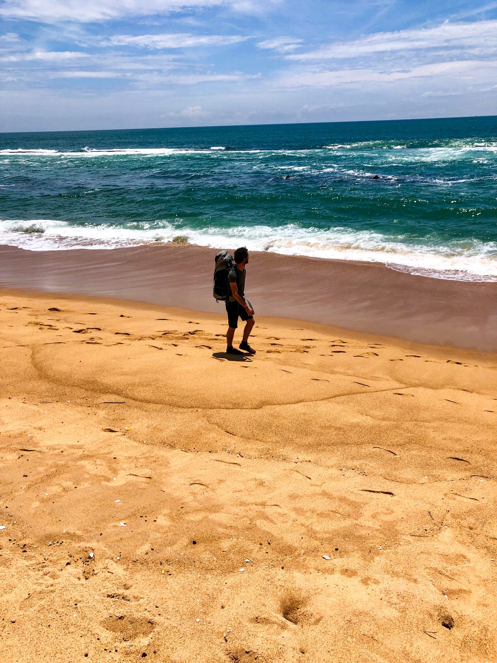 Backpacking Westafrika Elfenbeinküste Ghana Togo Benin Route Tipps: Mit dem Backpack unterwegs am Strand von Lomé, Togo