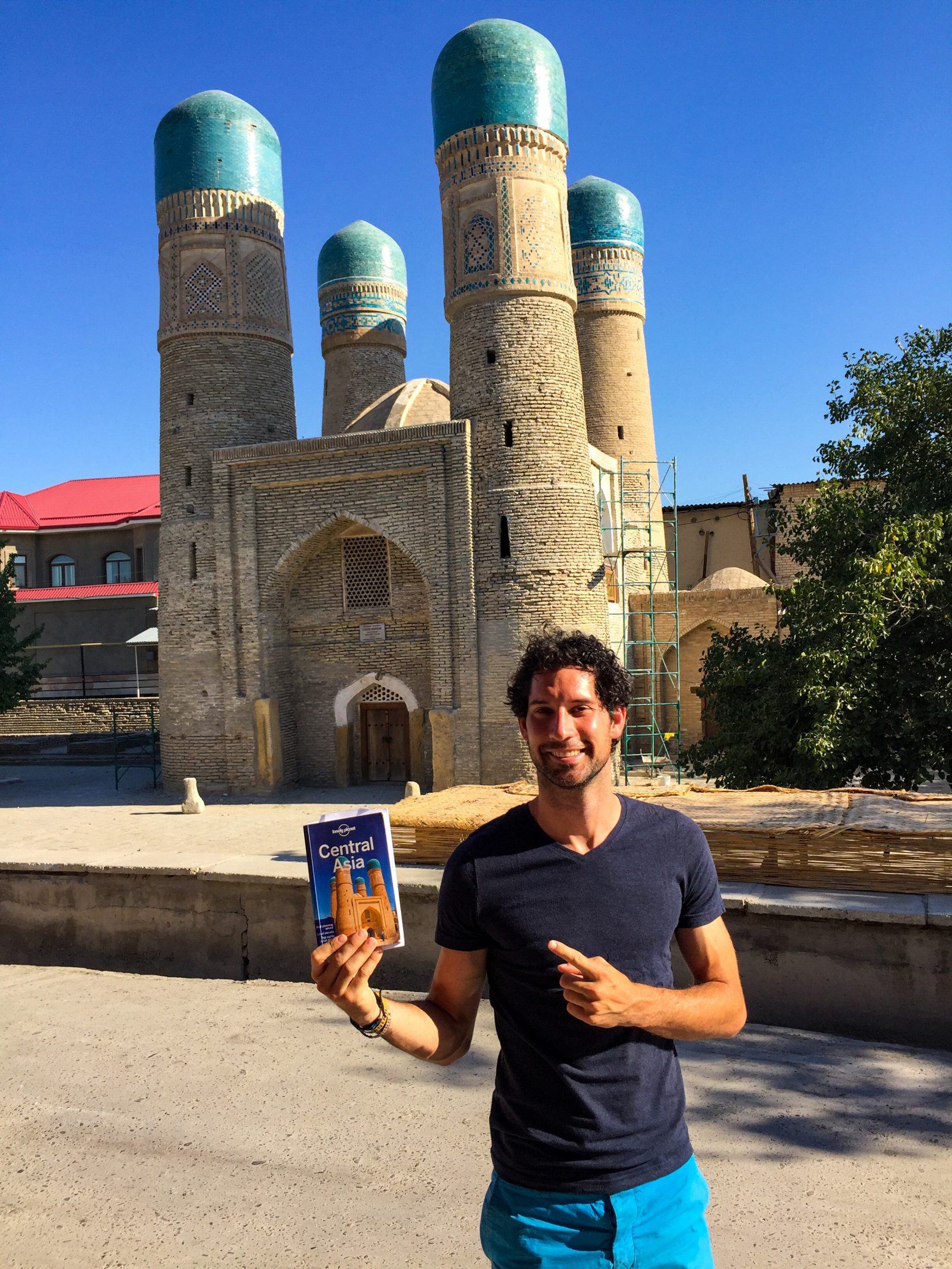 Zentralasien-Rundreise-Route-3-wochen-21-Tage-Tipps-Highlights: Chor Minor Toranlage in Bukhara