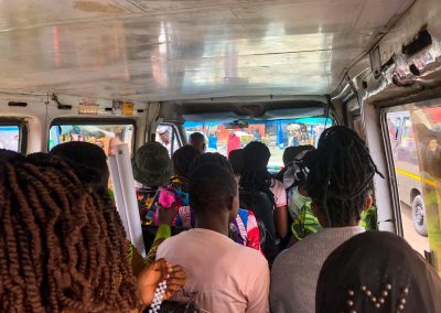 Westafrika-Augenöffner Backpacking Elfenbeinküste Ghana Togo Benin: Im mehr als vollbesetzten Minibus quer durch Westafrika