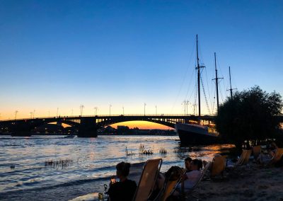 Sonnenuntergang von Mainz-Kastel mit Theodor-Heuss-Brücke