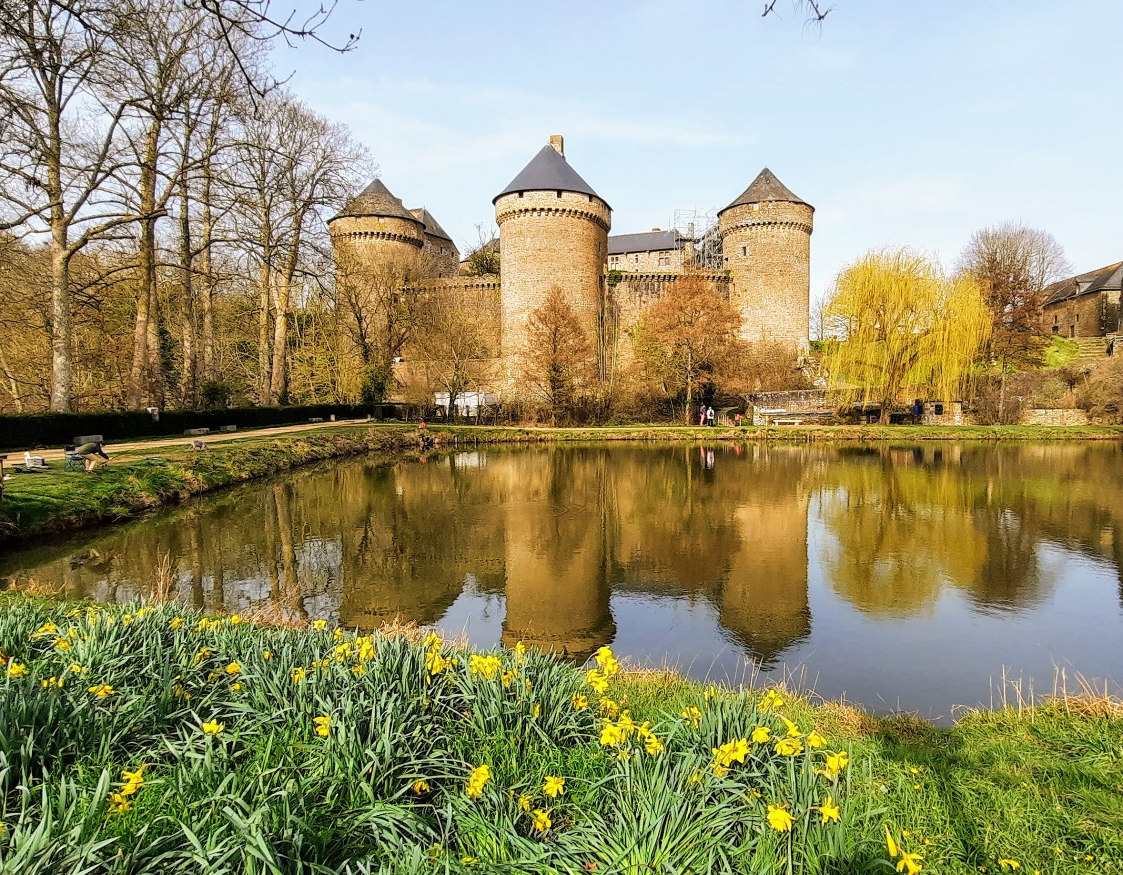 Frankreich Geheimtipps Insidertipps Lassay-les-Chateaux-France-hidden-gems-insider-tips-Frankreich-Geheimtipps-Insidertipps