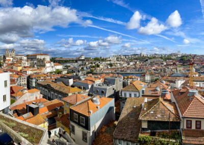 Ausblick über die Innenstadt von Porto vom Miradouro da Vitória