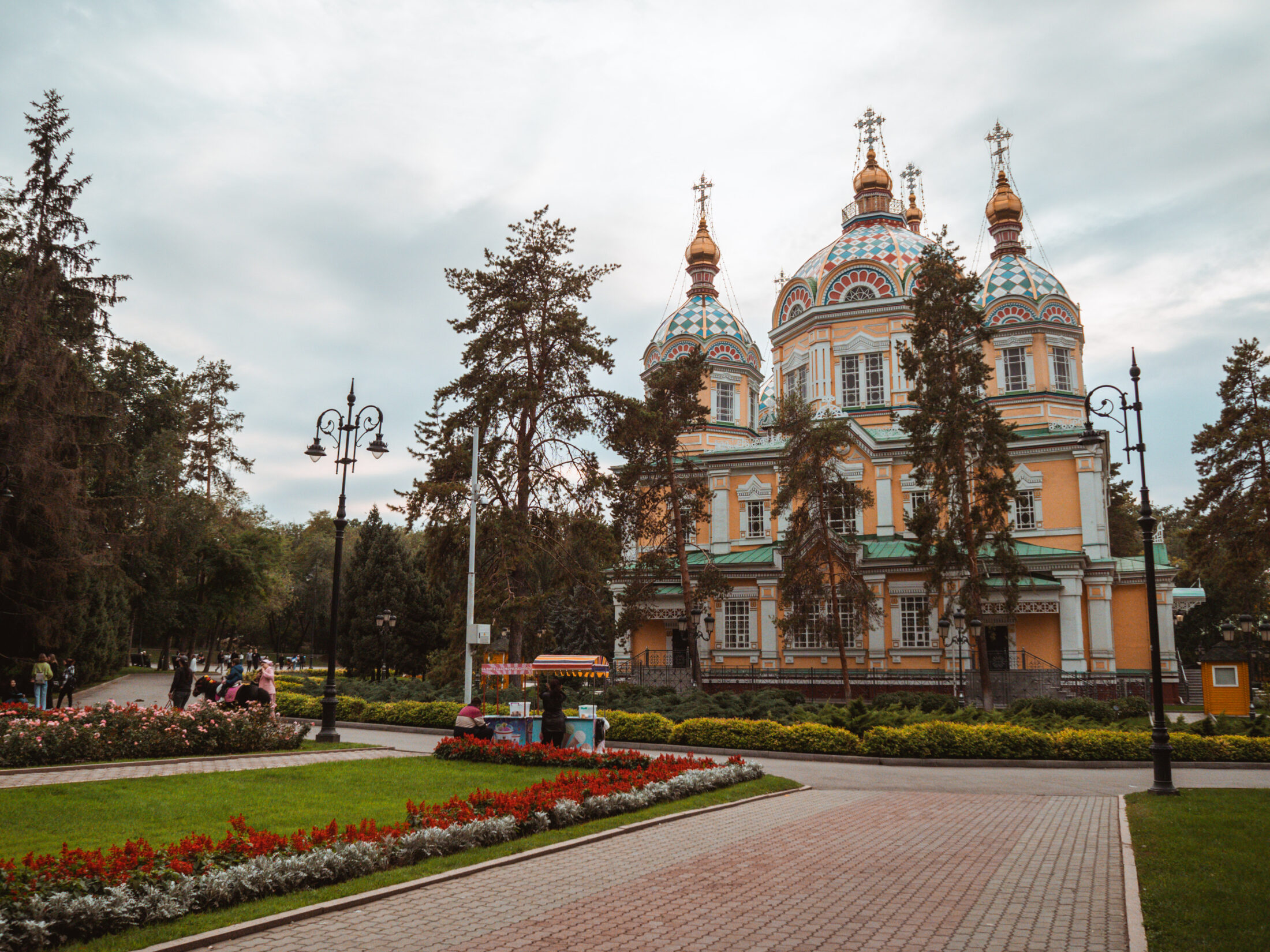 Ein Tag in Almaty | TOP 10 Sehenswürdigkeiten + Reisetipps
