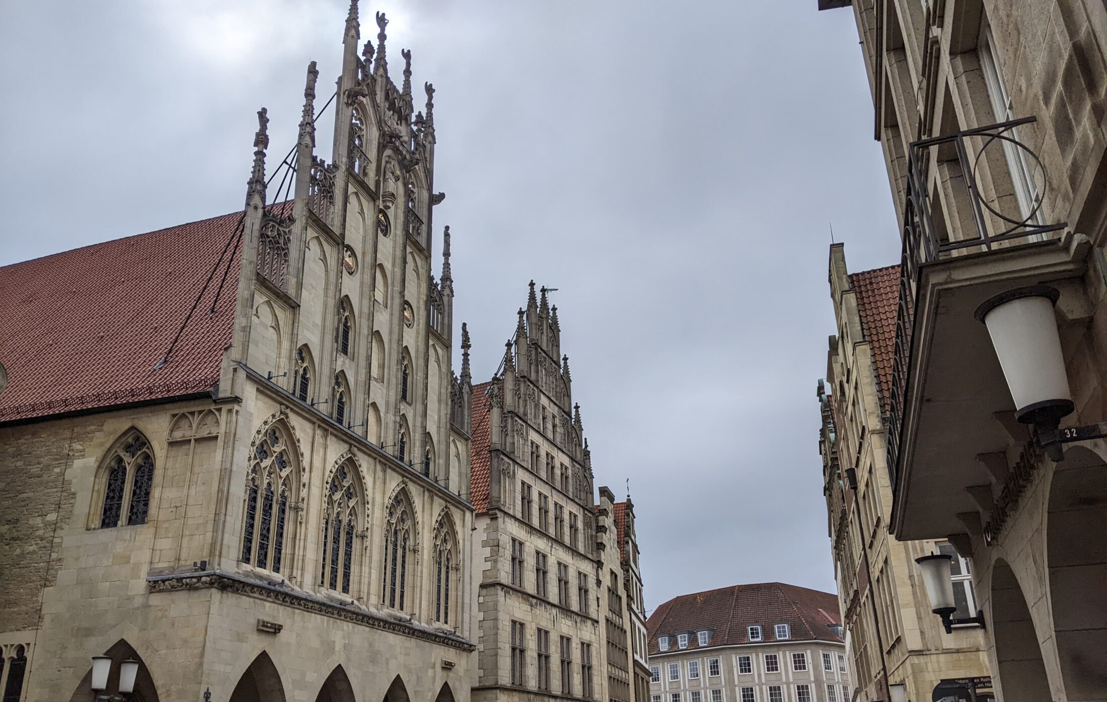 Münster Sehenswürdigkeiten ein Tag in Münster Highlights: Am Prinzipalmarkt in der Altstadt von Münster